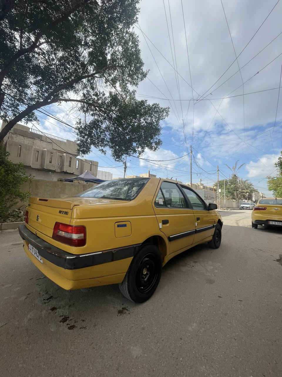 سلام عليكم بيجو اكد موديل 16 بيه جملق خلفي بدون دواخل رقم بغداد بسمي تخم تاير جديد صدره تبريد كير محرك خير من الله مكاني بغداد الدوره عارضه 40وبيه مجال رقمي ***********
