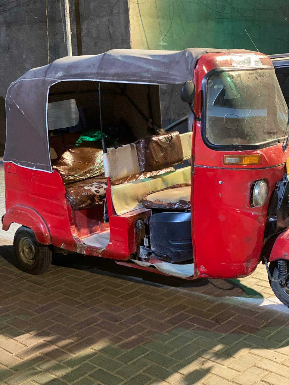 تكتك موديل2017 حلوا ومرتبه بدون رقم بس اوراق أصوليه السعر 3 مليون دينار عراقي وبيها مجال للشراي 
اذا شراي طبلي واتساب ***********.
