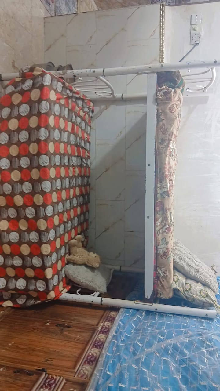 سلام عليكم كناتير للبيع وجرابي وحده طابقين وحده مال اطفال بغداد حي النصر *********** خاص مفتوح
