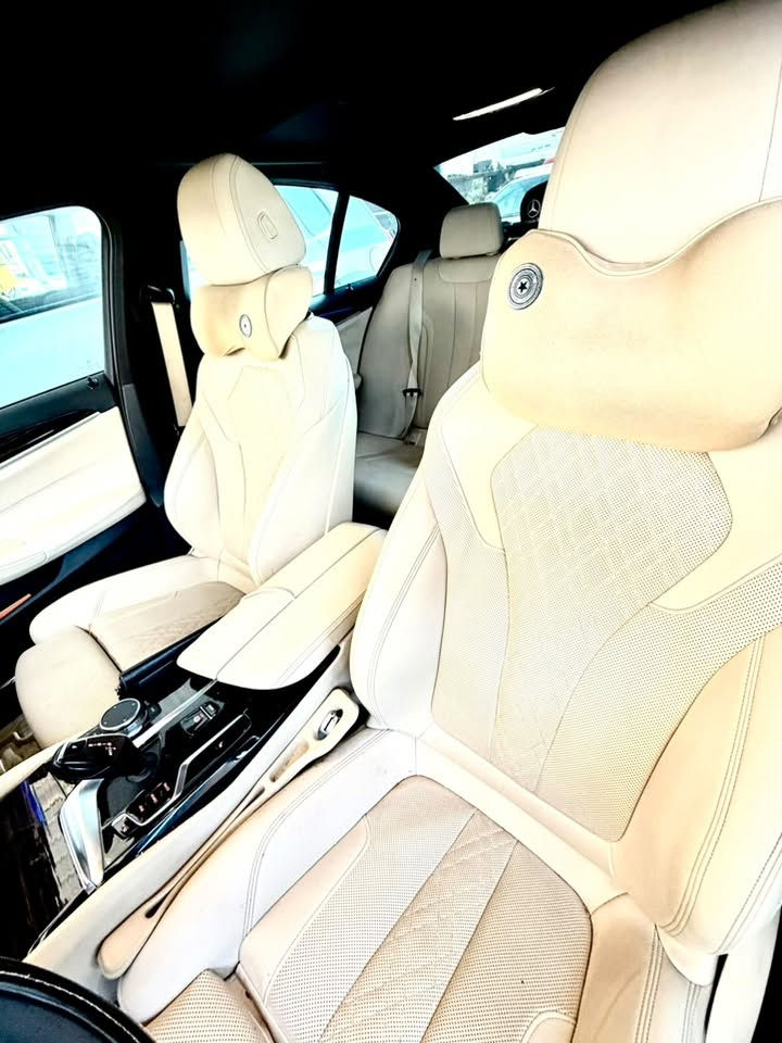 BMW 530  2023 الفئة الخامسة  بي ام 
وارد امريكي كلين 
رادارات
رادار شارع
داتاشو
توين تيربو
دهن كله من وكاله اصلي 
🤍شاشه كبيره نضام bmw 
🤍داخل جلد نضيف كشنات خزن ميموري
🤍لايتLed-Dynamic
🤍حساسات
🤍شفتات ستيرن
🤍٣قياده(sport-comfrot-eco)
🤍كاميرة
🤍فتحة سقف 
🤍انارة داخلية 12 لون
💚اهواية مواصفات بعد 💚

السياره  وارد امريكي كلين كلش  نظيف .المحرك بشرط سنويه و هزه جديد كلشي جديد مابي نقص برغي
  .تحويل  كله بشرط .
المكان اربيل . 343$

***********
***********
