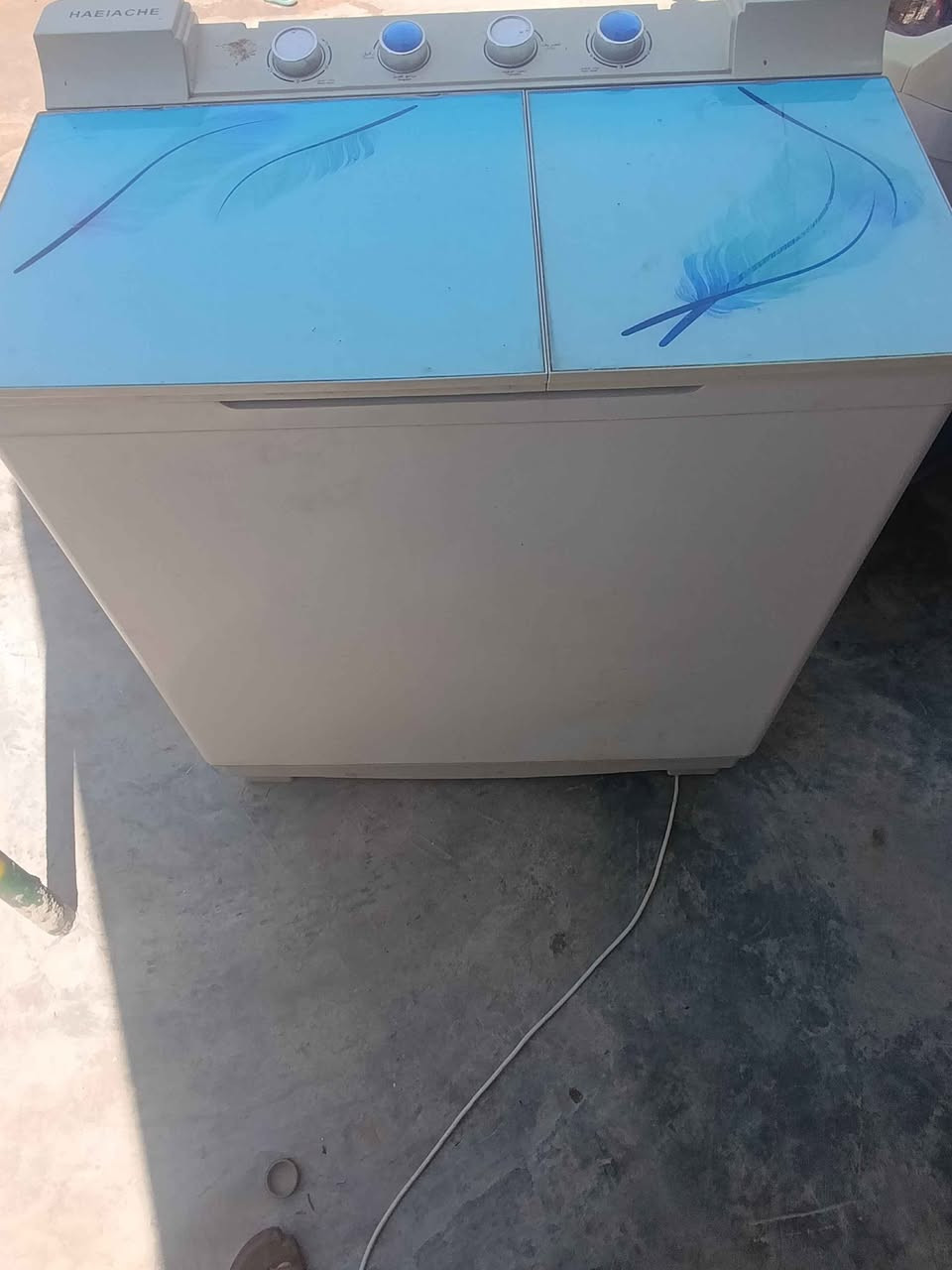 غساله 13كيلو عاطله التنشيف والغسل الماطور شغال السعر 30وبيها مجال *********** كركوك, العراق
