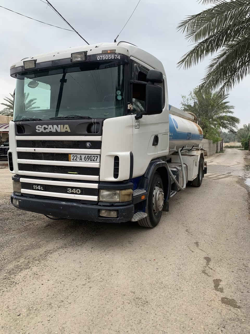 تنكر للبيع موديل 2004مكفوله كفاله عامه 
السعر خاص التصال ‭0781 290 5669‬
