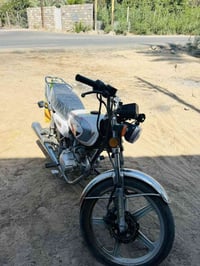 نضيف • موديل ٢٠١٩ • مفتوح