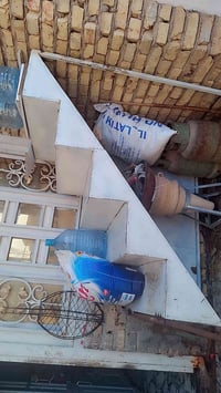 ميز حديد • ٥ قطع • مستعمل شهر