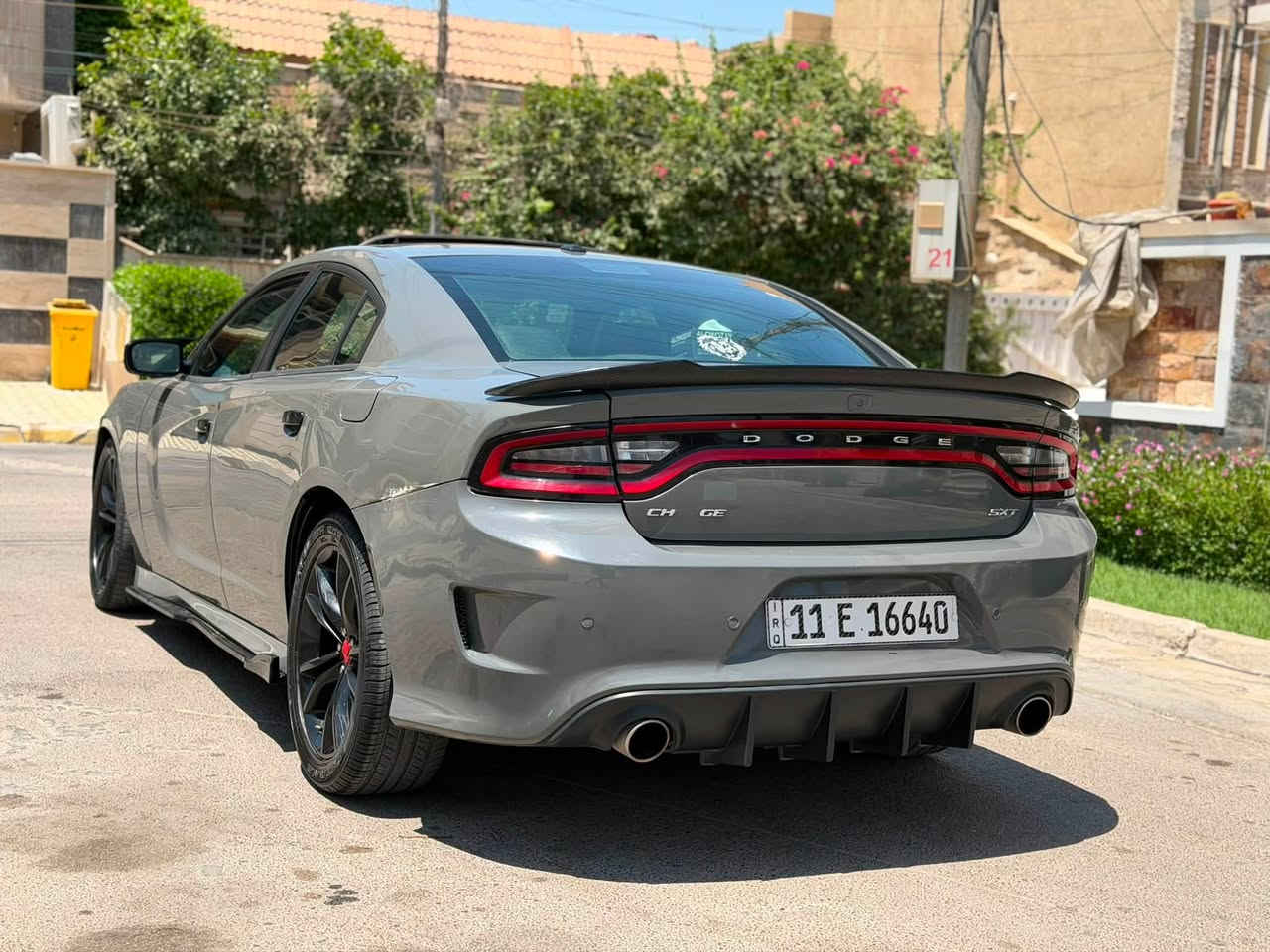 جارجر 2017 خليجي sxt بلاص اعلى فئه
مكينه3600 لون اسمنتي وداخل احمر
موصفات فتحه كشنات كهرباء وجلد
وتدفئه وتبريد تخم تاير جديد سياره نضيفه
بيهه ٣ قطع صبغ ماشيه 96 الف كيلو
مكاني بغداد السيديه
السعر 188وبيه مجال للشراي
***********
