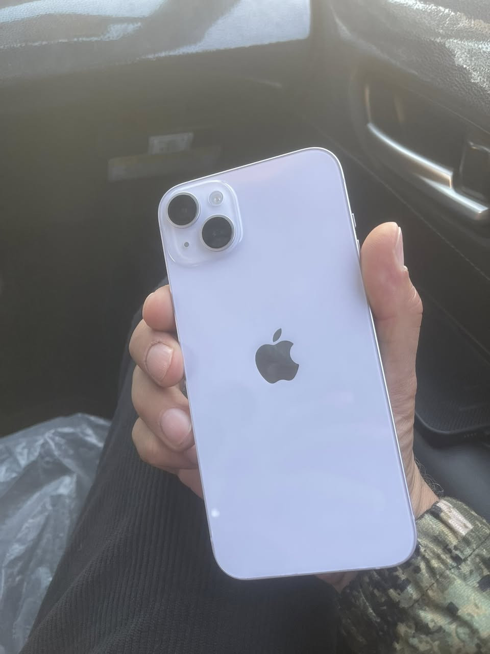 14 بلاس نظيف جدا 600 االف قفل 
***********
