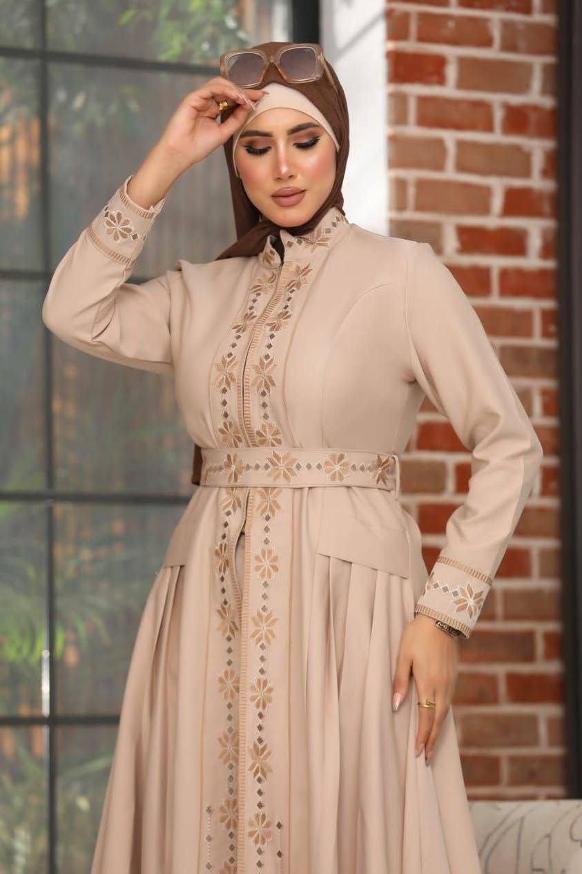 الاستفسار والحجز فقط واتساب+9647775744834
فستان مع بنطلون وحزام
تطريز يدوي
قياساات الاسود من 42 لل50
قياسات البيجي من 40 لل50 
القماش دابل ايطالي 
السعر 45 توصيل مجاني


**إذا كنت صاحب هذا الإعلان وتريد حذفه لأي سبب، رجاءا أرسل رسالة إلى الدعم الفني**