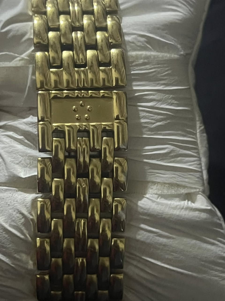 اتيرنا قطر 34 ملم طلاء ذهب بالكامل نظافه تامه مع كامل المرفقات للتواصل الاتصال على الرقم *********** يوجد توصيل كافة المحافظات
