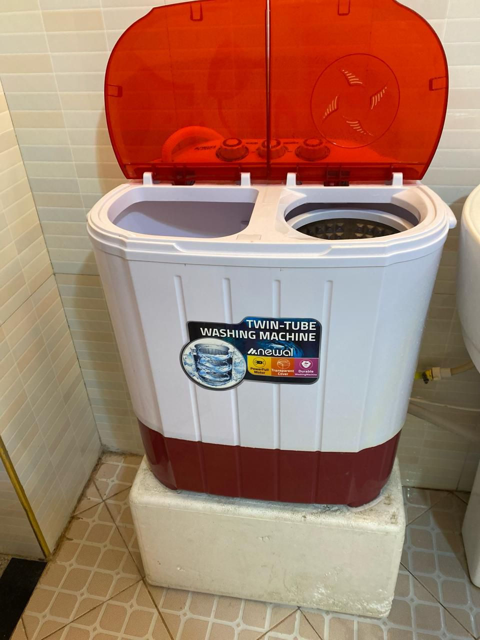 السلام عليكم 
عندي غساله( ملابس اطفال ) للبيع 
بحوضين ماركه (نوال)قليله الاستعمال 
نظيفه كلش 
اخذتها ٩٠ قبل شهرين رايدتها ٥٠ وبيها مجال 
مكاني/ كربلاء-كنطره السلام


**إذا كنت صاحب هذا الإعلان وتريد حذفه لأي سبب، رجاءا أرسل رسالة إلى الدعم الفني**