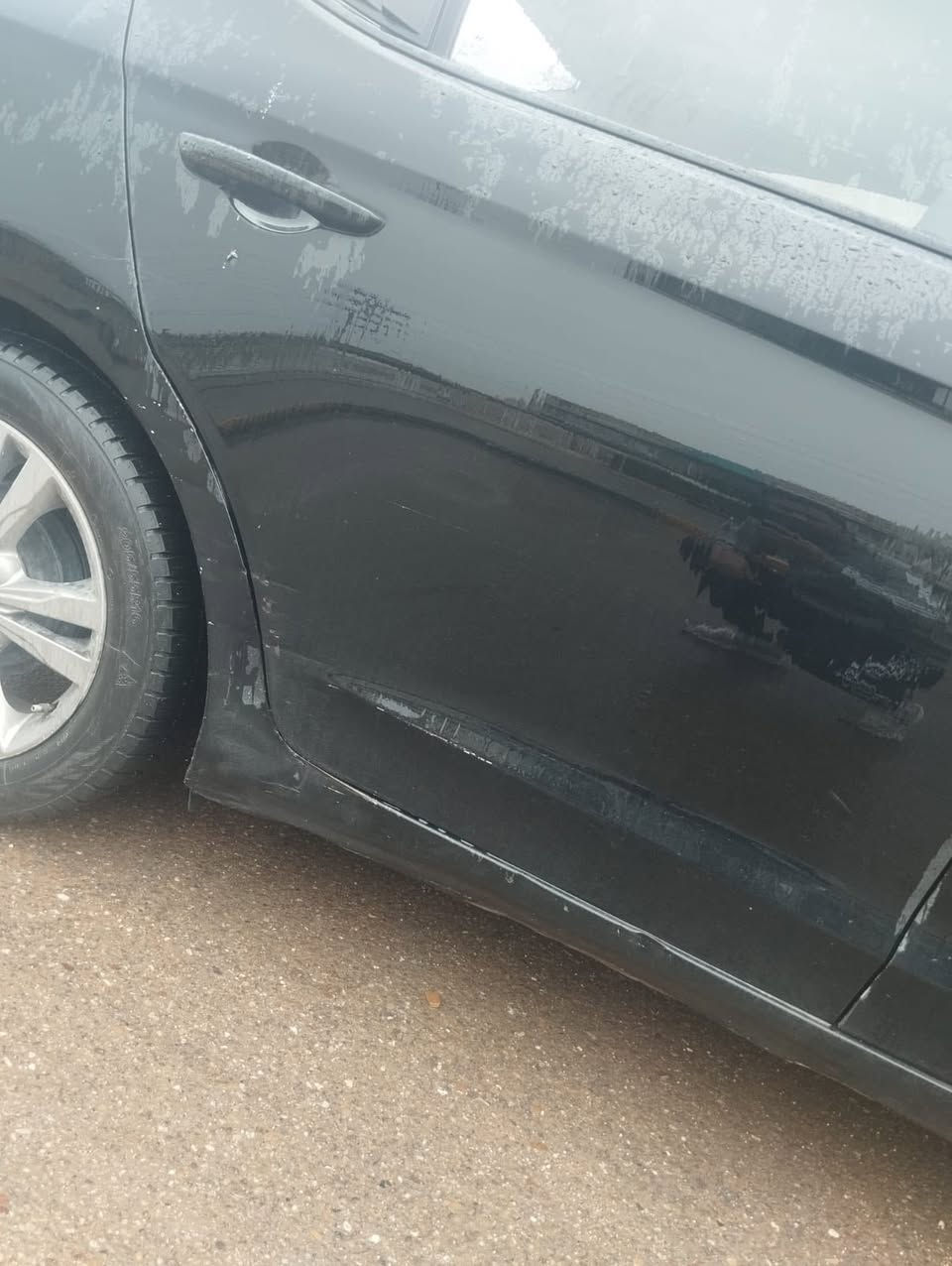 السلام عليكم للبيع النترا 2018  وارد اميريكي السياره نص فول تدفىه بل كشنات وبل ستيرن حادثها جاملغ الخلفي وصار بيها باب بل عراقي بجم كبس السعر 118 وبيها مجال للشراي للاستفسار الاتصال على الرقم ***********
