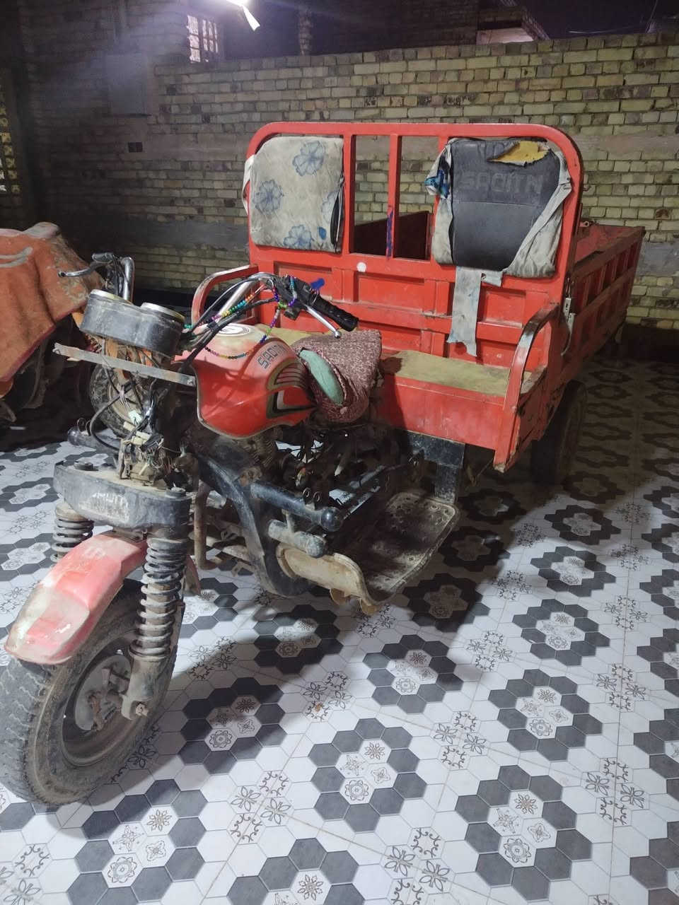 ستوته البيع همر وراقه ضايعه
600وبيه مجال *********** مكلف بل نشر رقم راعيه
