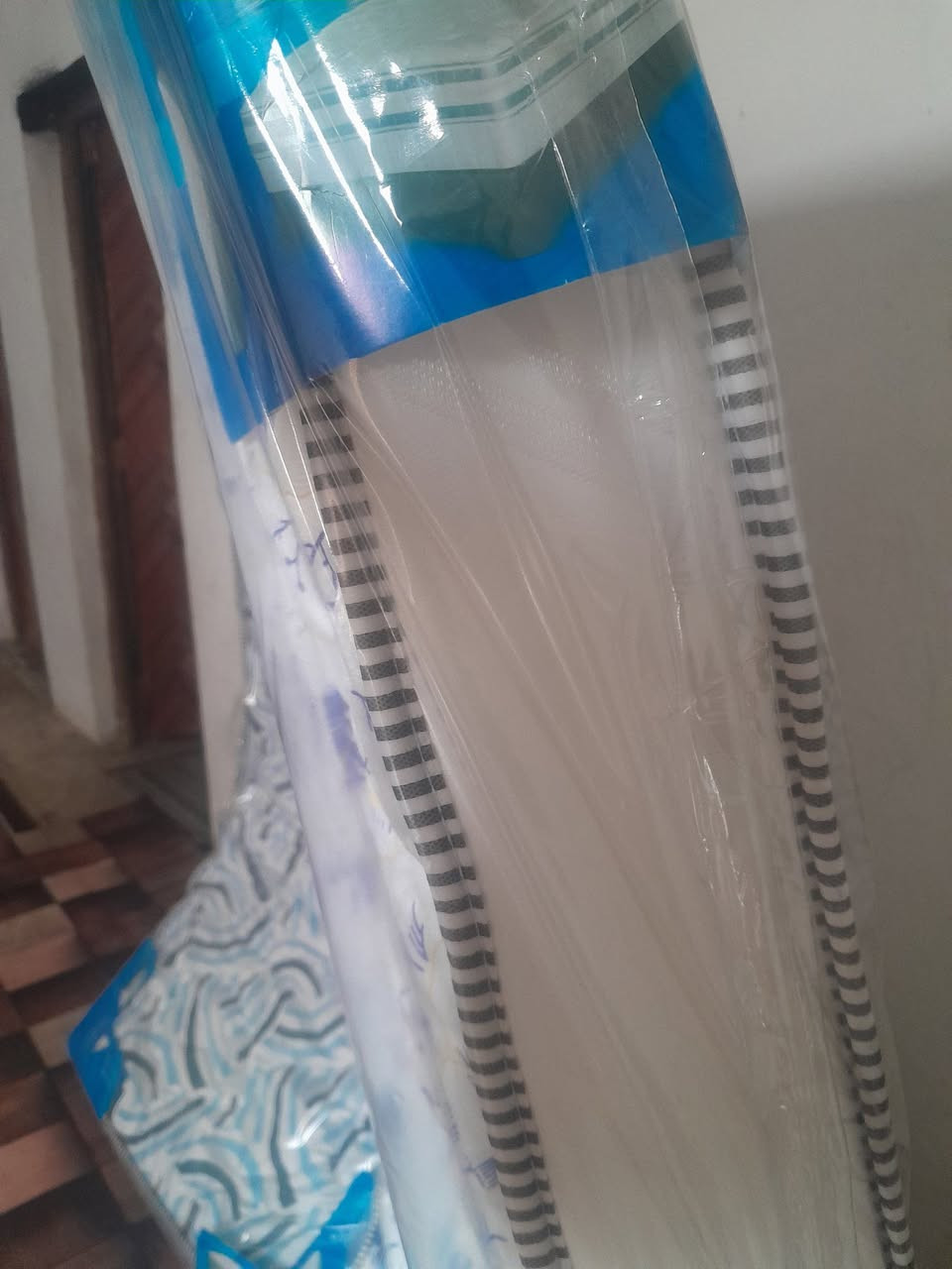 منادر نفرواحد مشتريتهن جدد بس مااجن على جرابي بناتي سعرهن ٣٥ بعدهن بجيسهن


**إذا كنت صاحب هذا الإعلان وتريد حذفه لأي سبب، رجاءا أرسل رسالة إلى الدعم الفني**