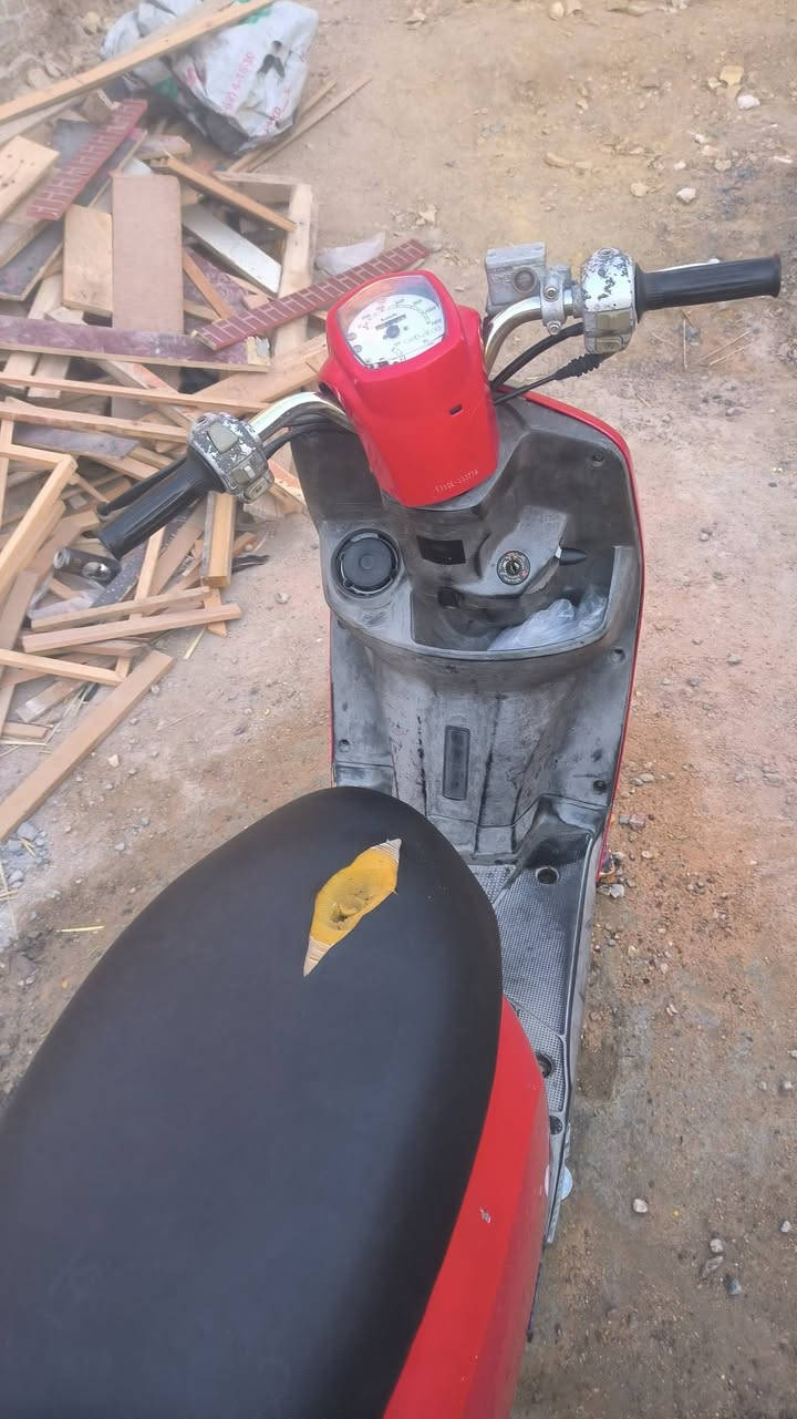 دراجه بوليسي صارلهه شهرين طالعه حاويه كلهه شغاله من الطول لطول سلف هندر كهربائيات  هورن كامله ماذب عليه ربع السعر 850وبيه مجال مكاني قضاء المدينه ***********
