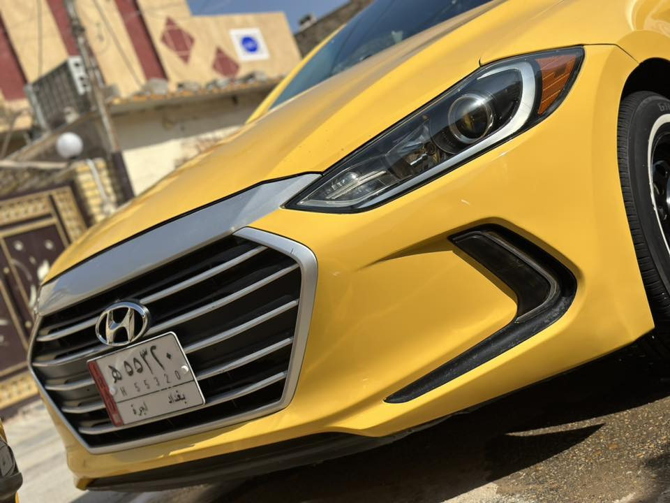 سلام عليكم
النترا - مديل -( ١٧ )

وراد أمريكي 

بيه قطعه تبديل بنيد فقط 
سونارها موجد بلمنشور  

سياره خير من الله  

غرفه جديده

    كير جديد 
 
صدر 

تخم تاير

مكينه لا تنقيص لا تبخير لا جكجكه
 
مصفره هيئه  وغرامات 
رقم بغداد 

مكان سياره كوت 

السعر  ١٢٣ وبيه مجال 

رقم الهاتف /.  ***********
