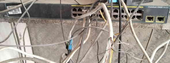 السلام عليكم برج للبيع
دشات دعدد2 الحجم واحد 30ثاني معلك ماعرف شكد الحجم نوع الدش يوبي انتي 
سكاتر عدد 6 مع الروكت ميكرو تك
سسكو عدد 3 النوعيه واحد 2960 و وثنين 2950
عاكسه عدد2 فولت12
راك عدد 1
حديد 18متر حديد يراني 
متوفر على الوتساب ***********
