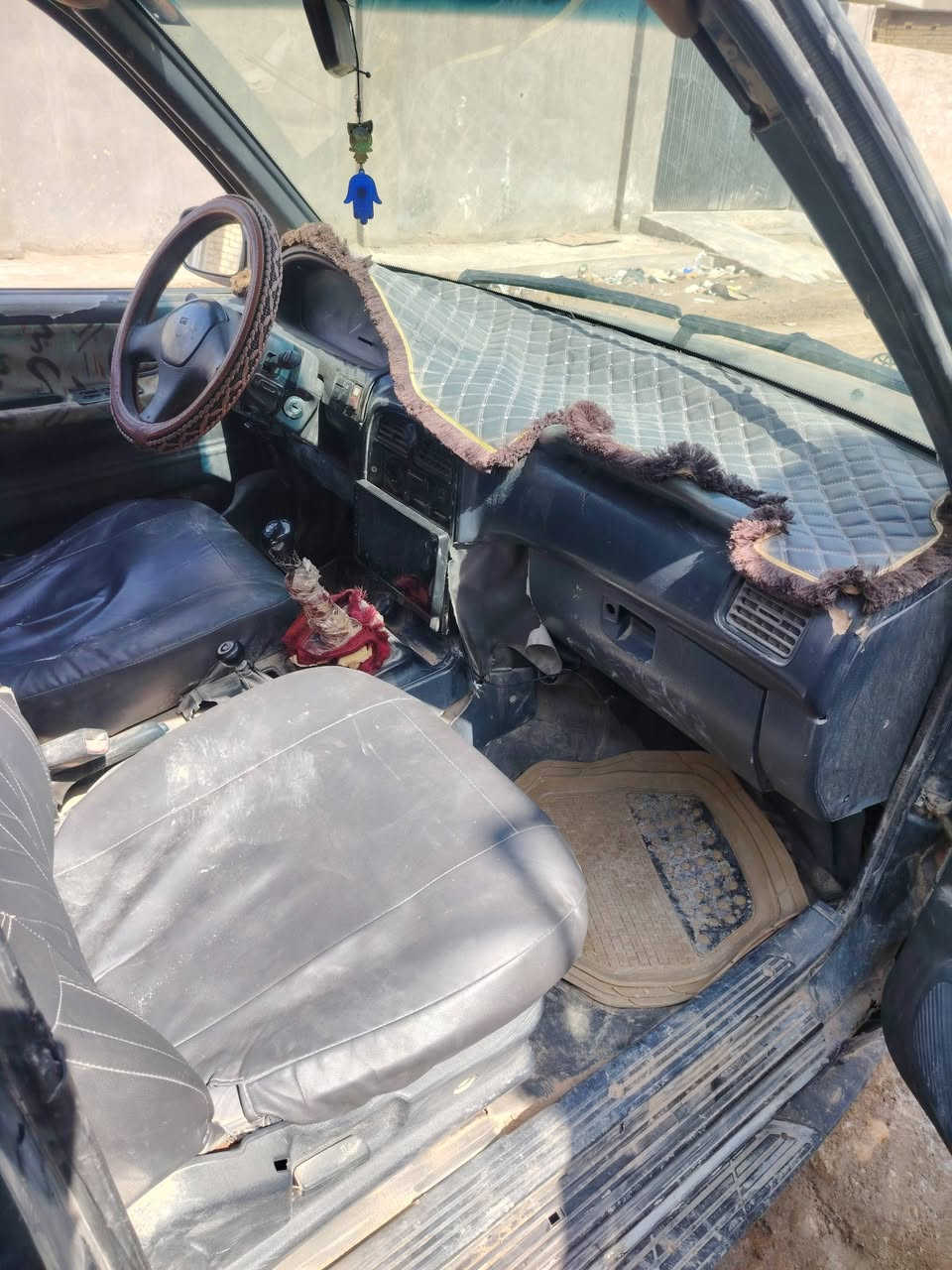 سلام عليكم سياره كيا سبورتج موديل 94 كير عادي رقم بغداد  انكليزي بسمي
 السياره في واسط السعر 28 وبيها مجال
للاستفسار أكثر يرجى الأتصال ***********
