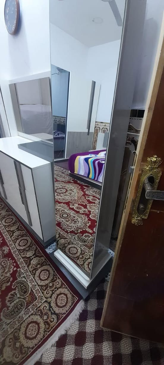 سلام عليكم 
غرفه نوم تركيا 7قطع 
العنوان /بغداد 
سبع البور 
للتواصل 
***********
