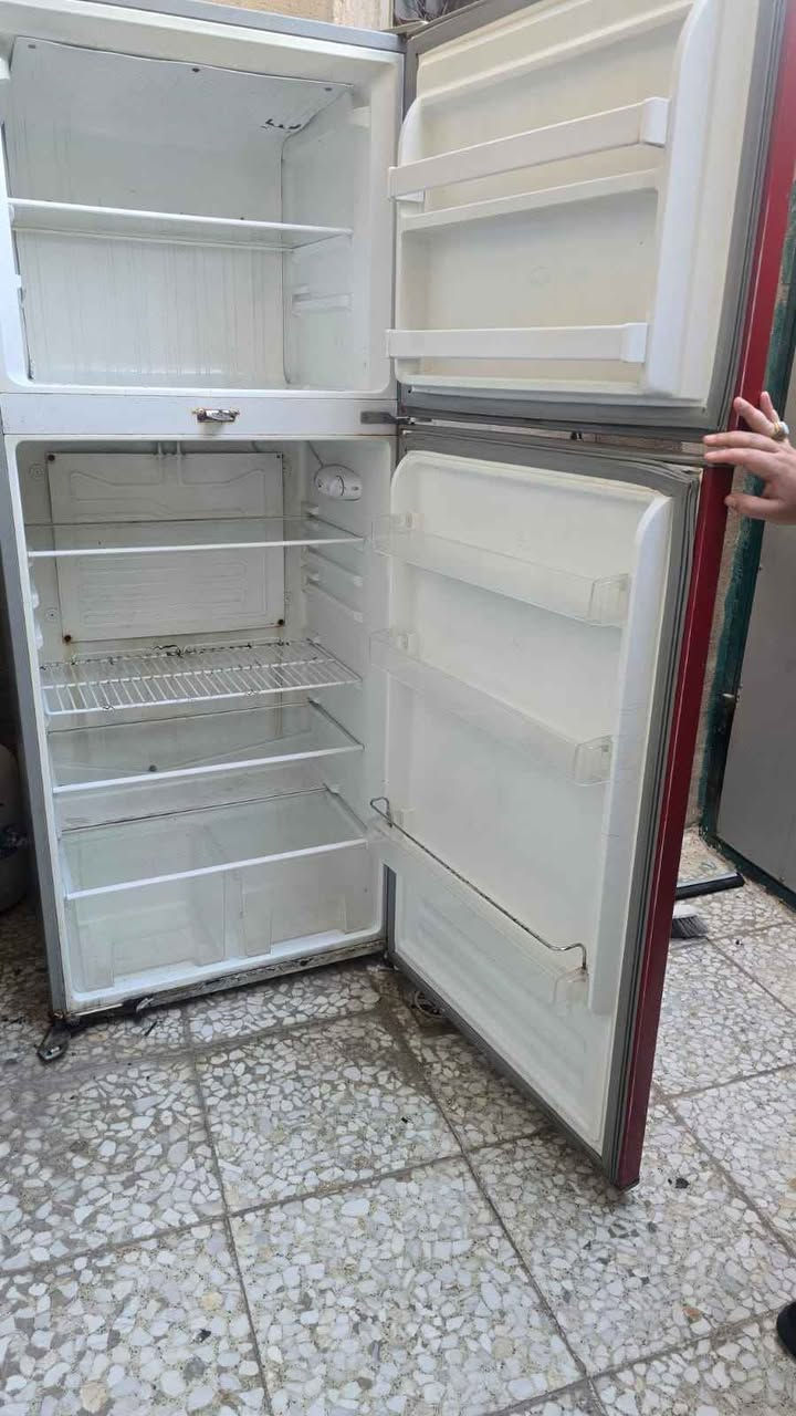 ثلاجه 24 قدم مستعمله ماطورها شغال كل شي بيه شغال فقط يحتاجلهه غاز  فقط ، المكان بغداد / حي اور بغداد, العراق


**إذا كنت صاحب هذا الإعلان وتريد حذفه لأي سبب، رجاءا أرسل رسالة إلى الدعم الفني**