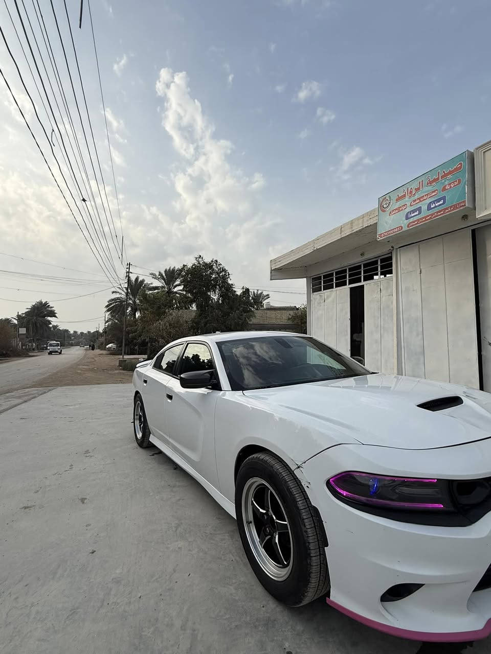 السلام عليكم 
للبيع دوج تشارجر 
الموديل2016
فور ويل ملغي
الضرر صبغ عام بدون دواخل
السعر 160وبي مجال
مكاني:بابل
للتواصل:***********
