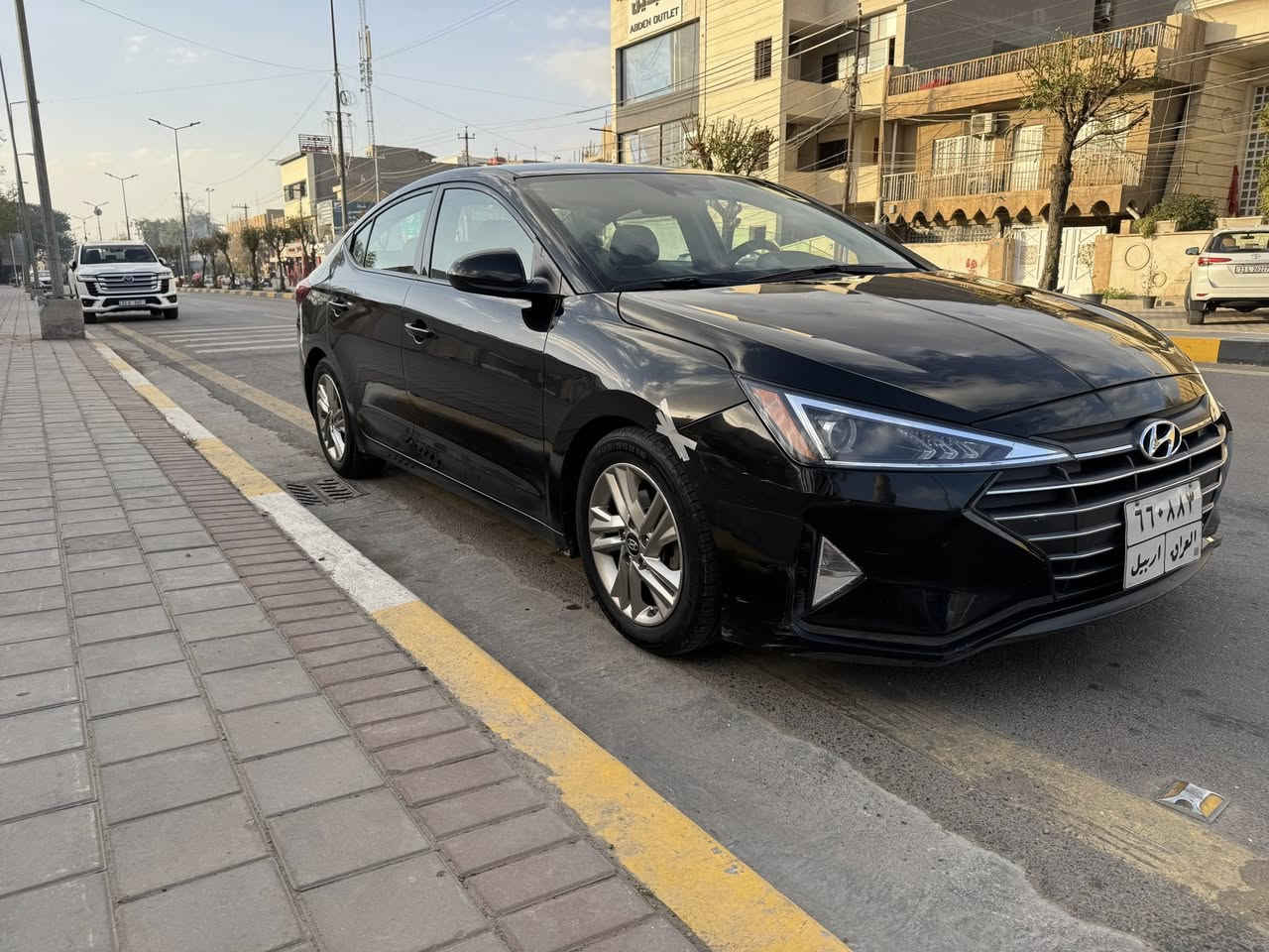 النترا 2019  
وارد امريكي
عداد المسافه 107 
مكينة 2000 دوش 
باقي مواصفات معرفة
رقم اربيل باسم عربي سنويا لغايه شهر 9 
السعر 118 وبيها مجال 
‭0771 232 5877‬/***********
مكان بغداد
