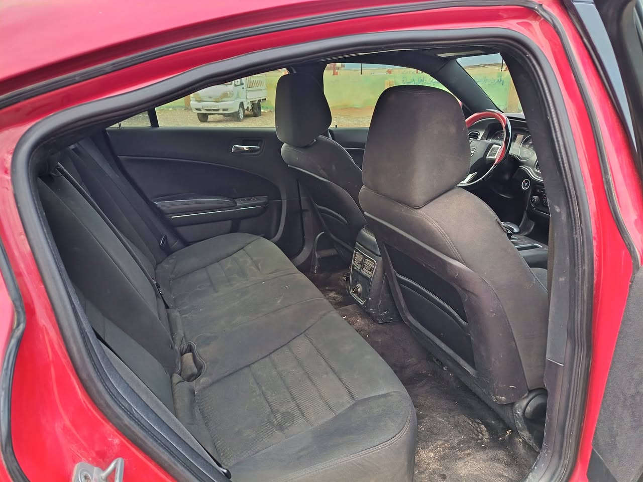 جارجر ادوات موديل 13بدون حادث سياره جديده كلها شرط محرك كير صدر تايرات تبريد تدفئه كهربائيات جاهزة سعره 65ورقة بيها مجال ترهم مراوس بسياره حديث للاستفسار*********** مكان السياره الشرقاط
