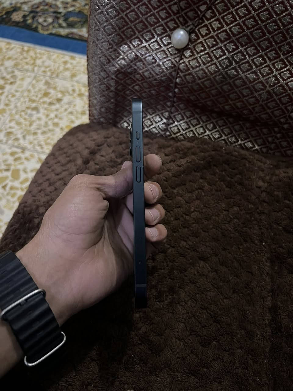 سلام عليكم 13 برو العادي
البطاريه 91
نموذج M
الجهاز شرق اوسط
لون مميز
الجهاز مكفول كفاله عامه أي شخط مآبي 
الجهاز ويا 4 كفرات بدون كارتونه
السعر 425 
للتواصل ***********
