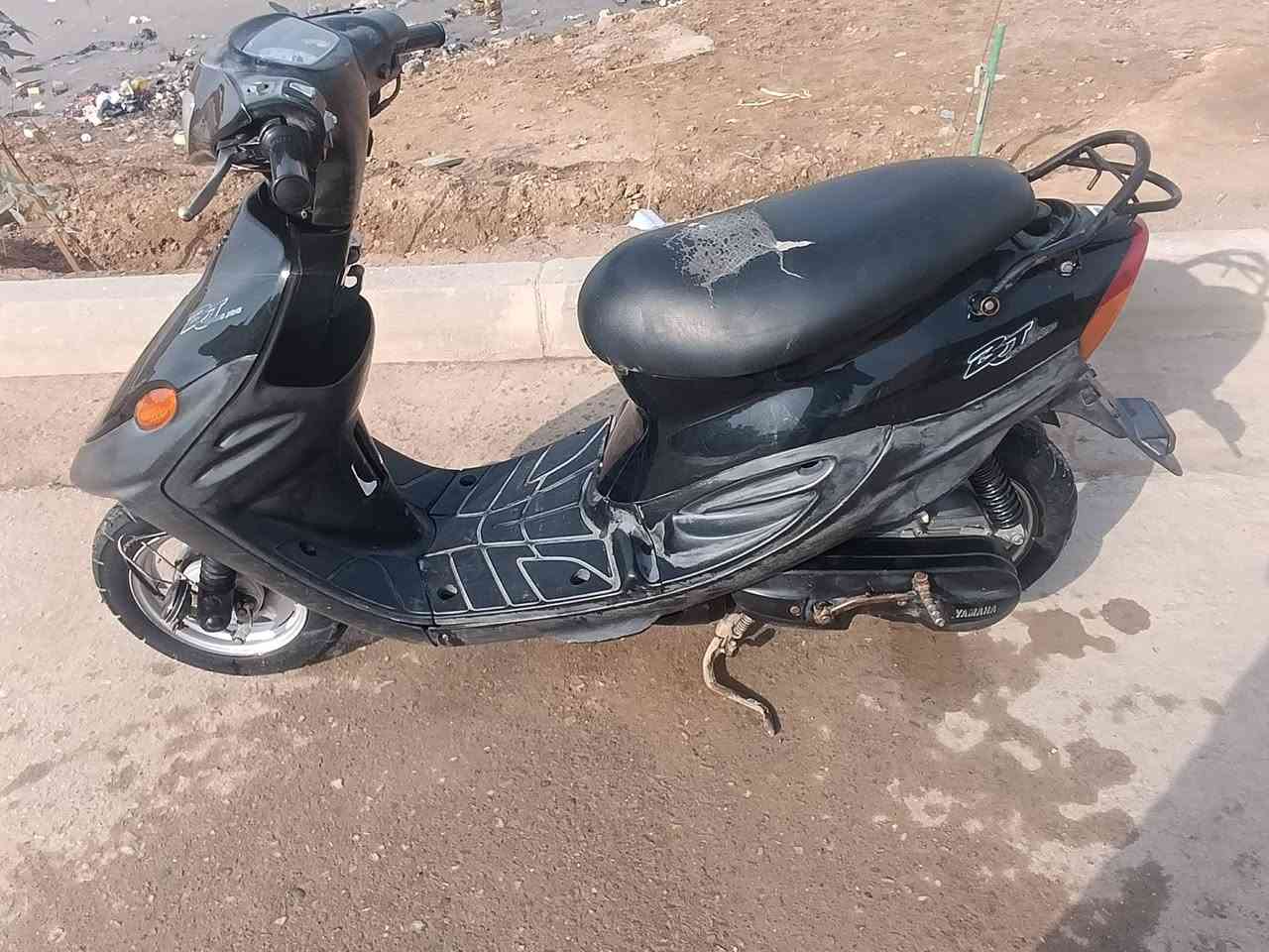 سلام عليكم 9 يوماهي للبيع كفاله عامه ب700 وبيها مجال مكان دور النفط ***********
