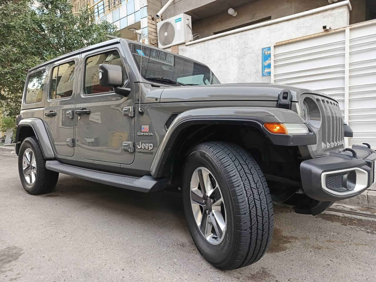 السلام عليكم لانكلر صحاري خليجي مكفولة عام شرط الفحص ٢٠١٩ ماشيه ٤٧
رقم بغداد ***********
