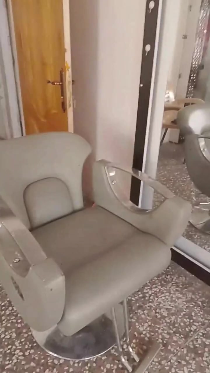 كراسي 2 مرايات 350فقط كوت الشهداء ***********
