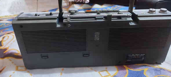 السلام عليكم اعضاء الكروب المحترمين جايبلكم جهاز نوع gvc شغال بالكامل نضيف بدون عيوب مداخل تصليح مال بالة مع موجة fm للاستفسار الاتصال على هذا الرقم *********** أو ع الخاص
