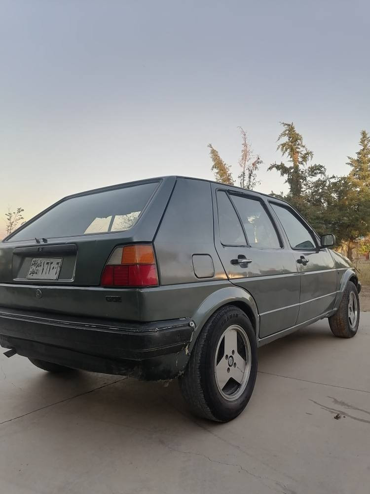 Gollf 1990 geru makenai mazbuta 6gera zor be keshau be mushkelaya lahet u bag laite esh aka *********** السليمانية, العراق

