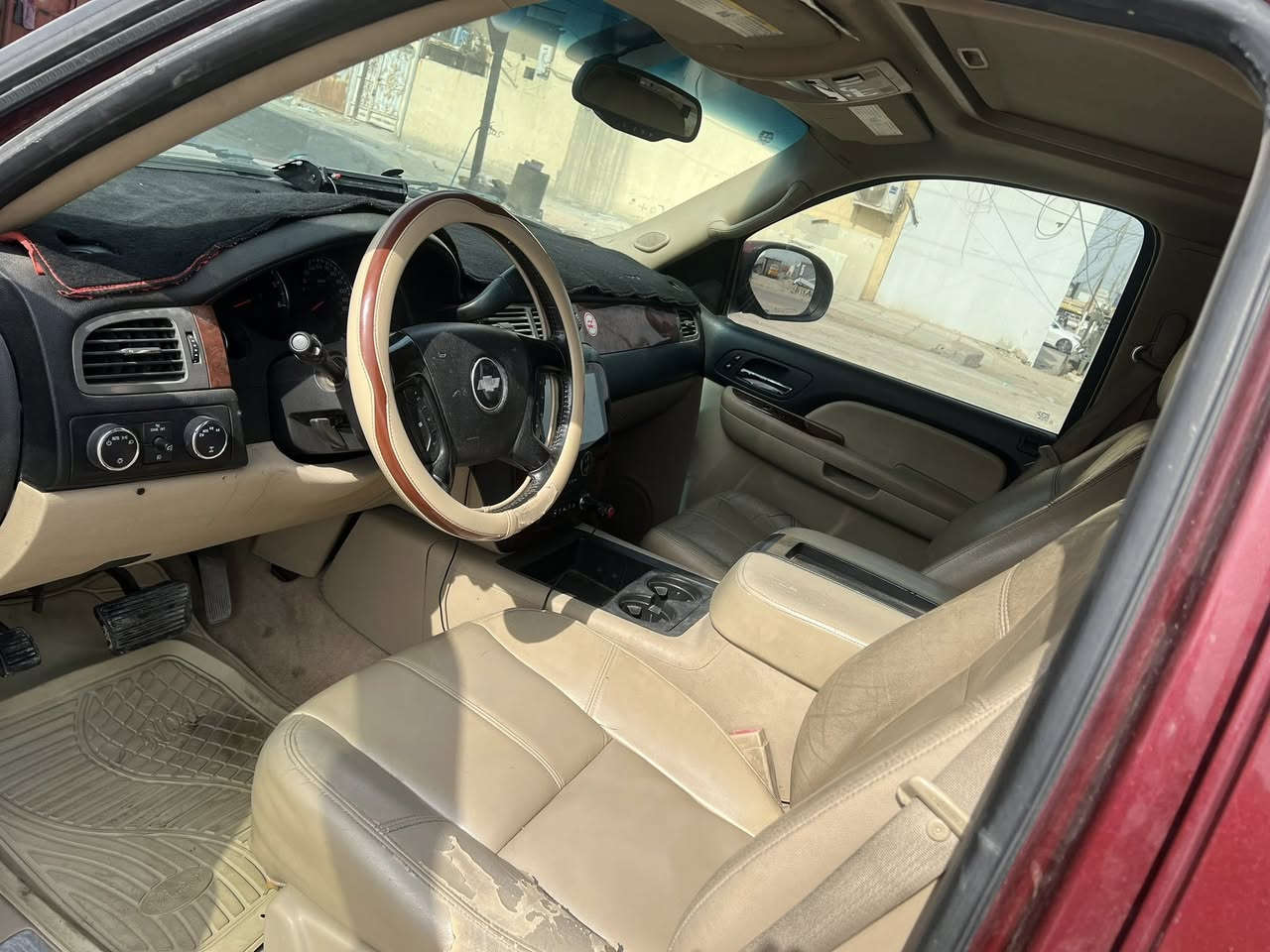 السلام عليكم
تاهو  مديل 2008 
أدوات كفاله من لكص 
سعر 75 يحب توصل على 
رقم ***********
