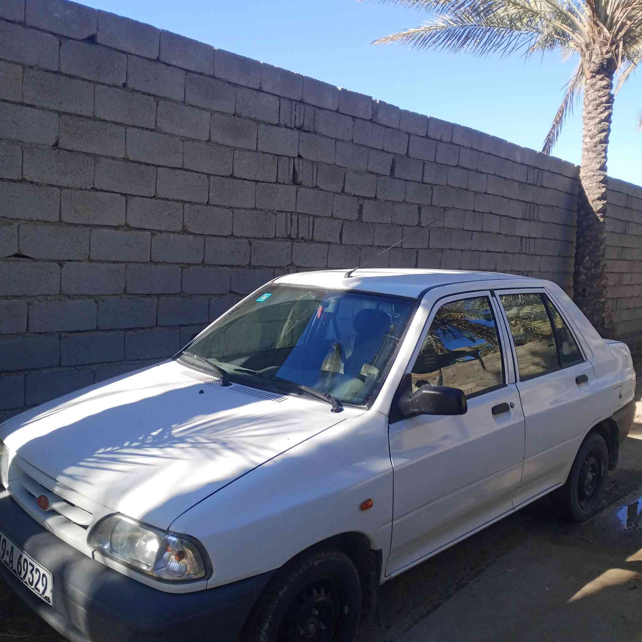 ٢٤ مكفوله رقم كربلاء الدولي
بيها فقط درايم شفت يطگطك 
السعر ٧٥ 
***********
مكان السياره كربلاء الحسينيه
