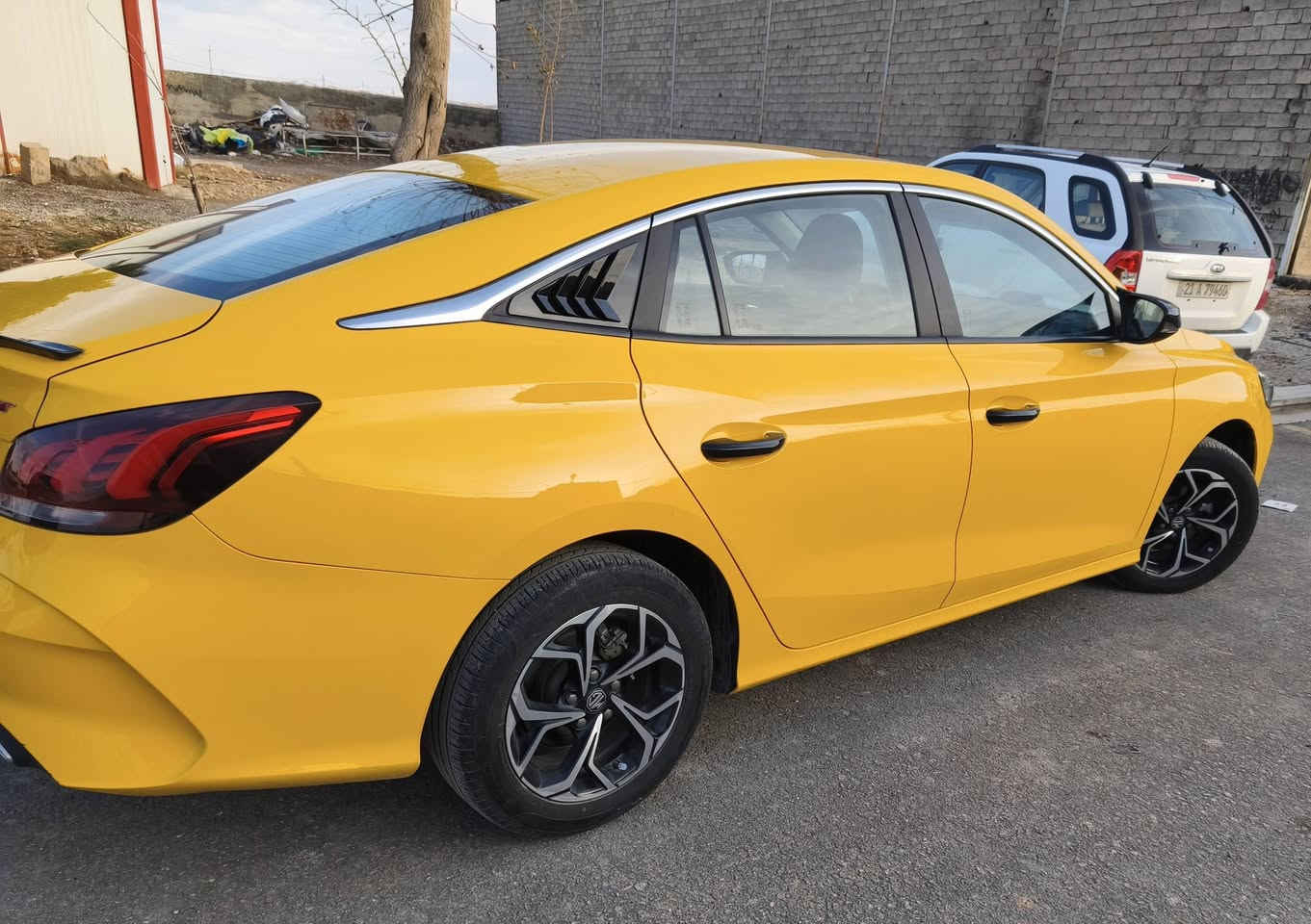 MG GT 2023
مواصفات خليجي محرك مرغوب 15 تنفس طبيعي ترهم سيستم غاز عليها  ماشي 32 الف كم
بدون صبخ بدون تعديل  مكفوله كفالة عامه
مكاني اربيل
السعر 110 $مجال قليل
***********
وتساب موجود
