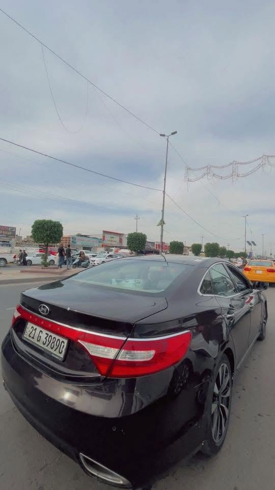 السلام عليكم هونداي ازيرا ٢٠١٤ خليجي بأسمي رقم سليمانية سنوية لـ ٢٠٢٨ السعر ١٠٠
كير ومحرك نعمة من الله  

بيها طخات بسيطه ويراد الها صبغ دعامية امامية ويراد الها كشنات 

مكان السيارة بغداد / المشتل حي المعلمين 

***********

