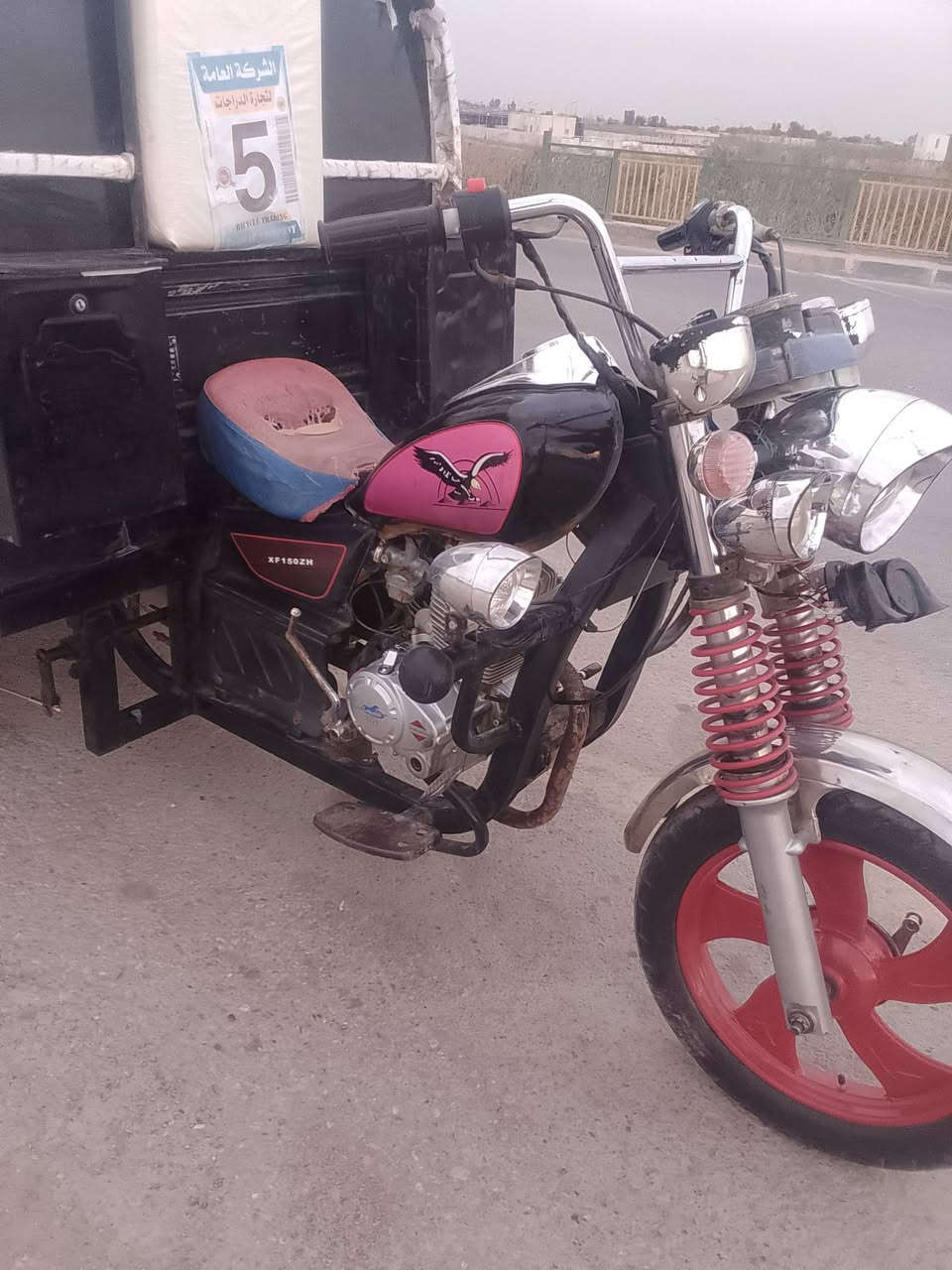 سلام عليكم ستوتة جمرة موديل 22 اوراق صولي كهربائيات كلهة شغالة مكينة موديل 25 مكاني بغداد ***********
