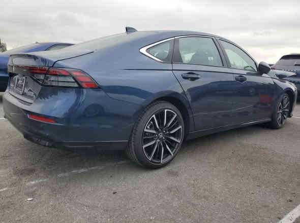 السلام عليكم حياكم الله  جميعاً...هوندا اكورد تورنك موديل 2025 معروفه مواصفاته داتا شو و تبريد مقاعد و سستم صوت الخ...السياره زيرو دهن الشركه بيه حسب تقرير الكارفاكس مالته....حادثه كما موضح جاملغ و بونيد تبديل و جاملغ جهت سكن بارد و ايؤبكات فقط ستيرن و صفحت السائق طاكه...سعره واصل بغداد 168 ورقه بدون تصليح...و اليحب مصلحه كامله ب 188 قفل تستلمه سياره مصلحه تصليح وكاله بدون نقص برغي و ايرباك يرجع سستم....ل موعد وصول سياره من 60-70 يوم....لإستفسار *********** او *********** مكاني بغداد اليرموك...مع تحياتي للجميع 💙
