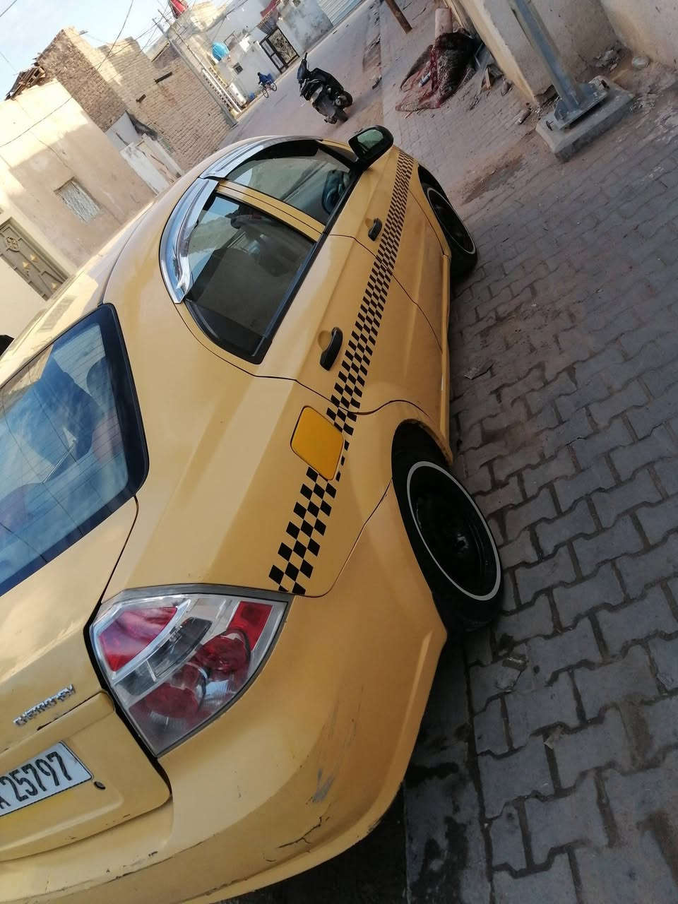 السلام عليكم افيو البيع مديل ١١ كفاله من الضربه بيه قطعتين صبغ تبريد ثلج كير ومكينه جدد رقمه بابل السنويه آل٣٠  الكهربايات كله شغاله تخم تاير جديد  مصفره هية وغرامات مكانه نجف السعر ٤٧ وبيه مجال ***********
