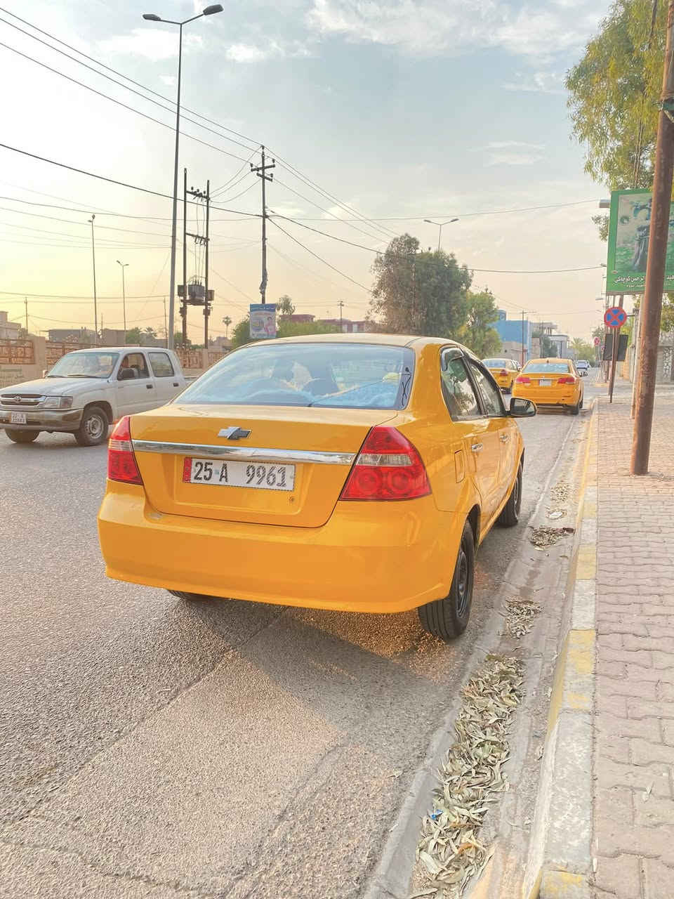 اڤیو 2008
گێر مەکینە بەشەرت تحویل وکالا بە شەرت دەفتر بنزینی هەیە دینار مەسرەفی تیانیە
مەکینەی ئۆپترام كردۆته سه ري ماشالله زور به قوەتە و توندو تۆڵە سیارەکە دەرگای دواوەی سەکن کەمی ناوی گرتوە پشتو پێشی کپسه لێدراو نیە 
سعري53
رەقم***********
