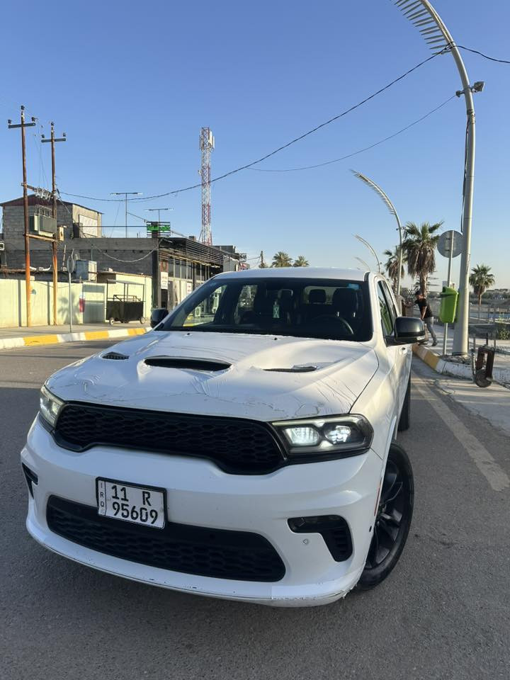دودج دورنكو Rt 2022
حجم المحرك :(V8 (5700L
اللون: ابيض
السياره نظيفه دهن موبر وكالة .
عداد المسافة :58mi  
الحادث : كولش حلو وبسيط بدون دواخل بنيد وجاملغ السايق 

المواصفات فول 1/1
تشغيل عن بعد
شاشة جبيرة فول تحكم ابل كار بلي /اندرويد اتو 
سماعات نظام صوت من Boos
مقعد السائق خزن 
رادار امامي ( تثبيت مسار مع مانع تصادم )
رادار جانبي ( نقطة عمياء )
مانع تصادم 
اوتو ستوب
تحديد مسار 
استيرين هيتر 
تحكم استيرن كهرباء 
كامرة خلفية دواره
كشنات تدفئة وتبريد
ويل كب حجم 20 كروم
شفتات استيرين 
نظام قيادة سبورت 
ستيرن رياضي على شكل حرف D مع تدفئة
ثلاث وضعيات للقيادة سبورت نورمال ايكو 
كشنات تحكم كهرباء
كشنات الخلفيه سياخي منفصل vip
شفتات ستيرن
دخول ذكي بصمة أبواب
صندوك كهربائي 
حساسات خلفية 
مراة جانبية هيتر
وضعيات قيادة سبورت وايكو
شاشة ابل كار بلي واندرويد اوتو 
اوتو ستارت ستوب 
تشغيل عن بعد 
لايتات زينون وكالة
بلوجكتر زينون
بصمة ابواب 
تبريد 3 قطع مركزي. 

مكان السيارة ديالى بعقوبه

صور الحادث ورقم الشاصي ادخل خاص وتدلل

(رقم بغداد )بأسمي 

ملاحضه :السياره امفوله ولنظافه احلى من المواصفات والصور  ***********
