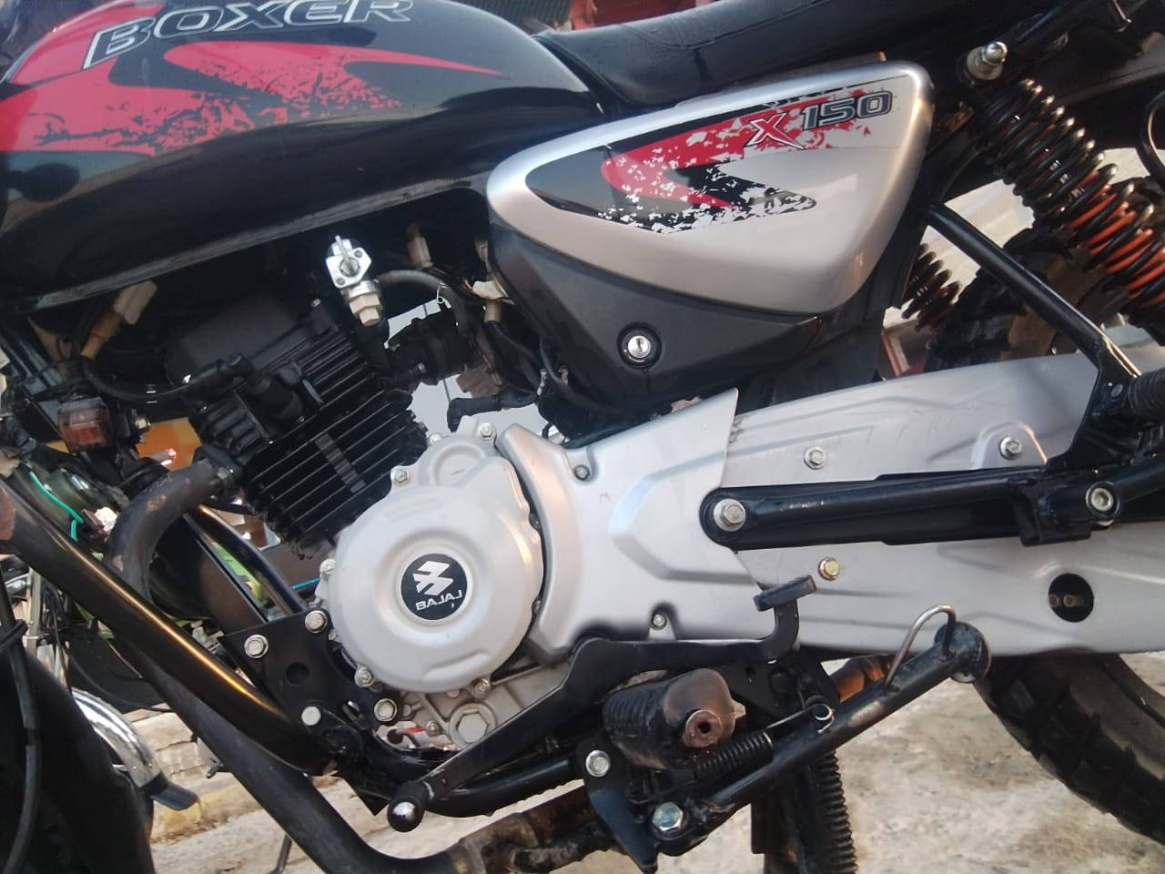 يا الله
بسم الله الرحمن الرحيم 
بوكسر 2023
مرقم نجف بأسمي( سنوية ورقم )
مكفوله من كلشي مامغتوح بيها برغي وماعايزه برغي 
مامشتغله دلفري استخدام شخصي ومابيها ضرر 
الاضافات 
بيها 2 زنون  ثلاثي لونين عالي وناصي 
تايرات جدد نضاف كلش 
مكينه بيضه حد النظافة 
السعر المطلوب 1950 قفل 
ماعجبك السعر لتعلق حلالي عدي وفلوسك بجيبك ماعندك ادخلي خاص وتاخذها بدون فلوس 
للتواصل واتساب واتصال ***********
