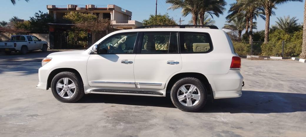 جكسارة  2013 رقم اربيل
شركه جيهان 
6ايرباك 
زراك لايت 
لايت زنون 
كشنات كهرباء  تدفئة تبريد 
تشغيل عن بعد
كشنات مخمل 
ثلاجة 
مثبت سرعة
مانع انزلاق 
السيارة فول مواصفات
ماشية 173
الضرر  : 
ربع جاملغ خلفي معدل حار 
و مبدل الجنطة مال بلادي
باسمي تحويل ثاني يوم
مكان السيارة بغداد 
***********
***********
