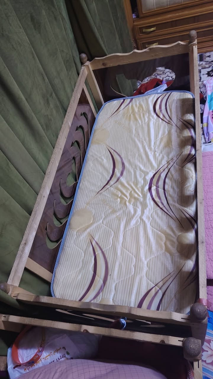 جرابي عدد ثنين نضيفات يكفي لحد عمر ٦ سنين بيهن جروخ و مصدات و دوشك ثنينهن ب ١٠٠ مكاني بغداد


**إذا كنت صاحب هذا الإعلان وتريد حذفه لأي سبب، رجاءا أرسل رسالة إلى الدعم الفني**