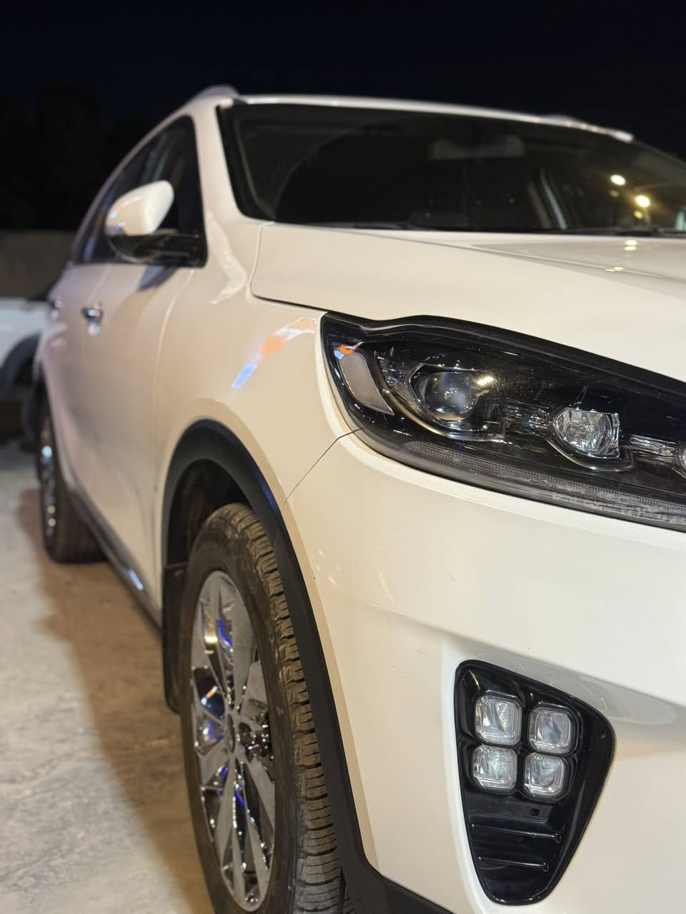 للبيع سورنتو ٢٠١٩ خليجي مكفوله عدى بارد بسيط بحافه البنيد ماشيه ١٠٨ الف كيلو السعر 246 
*********** 
المكان بغداد الشعب
