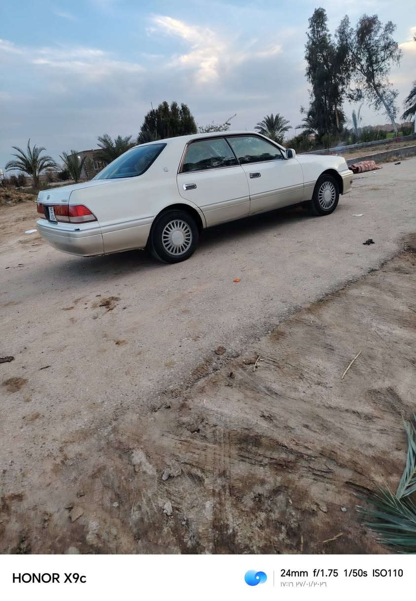 رأس الثور   مكفولة كفاله عامه من الضربه والكص ونقل الجثة والعيب الشرعي حداديه جديدة تخم تاير جديد تبريد  شغال مكينه وكير جدد صار عشرين يوم بدلهن كرتون   رقم دولي انبار تحويل بكل محافظه سياره جاهزة وجديدة شرط  سعر 98 مكان السيارة ذي قار قضاء الغراف ***********
