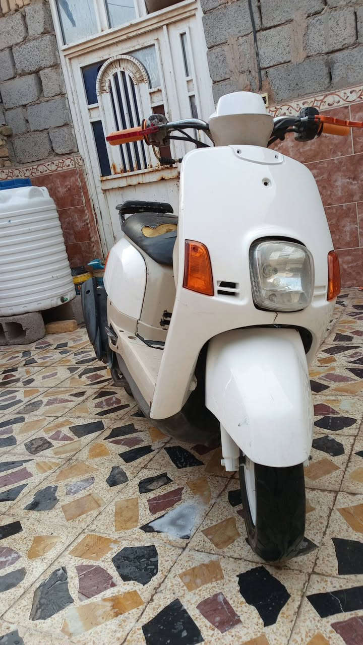 سلام عليكم ماكس بوليس 2008دراجه مكفوله عام بلاديه بوشه49 سلف +هندر للاستفسار ***********
