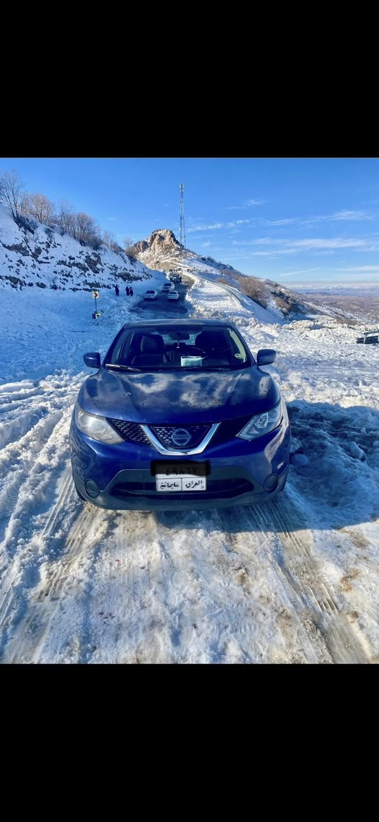 السلام عليكم ورحمه الله وبركاته
من رخصة الأدمن المحترم 

للبيع سيارة نيسان روج سبورت 

موديل 2018

كير و محرك بشرط 

أربعة سلندر 2000 المرغوب

بأسمي 

من فئة ال (S)

مواصفات السياره 

1. تبريد قطعتين 

2. شاشة و كامرة 

3. حساسات خلفية 

4. نقط عمياء 

5. وضعيات قيادة. SPORT, NORMAI AND ECO

6. ليد نهاري 

7. مثبت سرعه 

8.نضام  دراكشن 

9. تحكمات ستيرن 

10. سبع 7 نمرات

11. وارد امريكي

12. مكاني اربيل 

للتواصل و الاستفسار أكثر على هذا الرقم 
وتس اب ***********
او التواصل على الخاص
