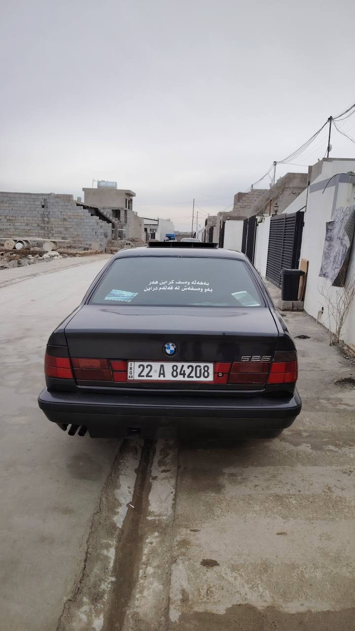 بی ایم مودیل 1991محرك 525كیر عادی سنوی جدید بی دفتر بانزین تبريدشغال سعر52بی مجال قلیل *********** السليمانية, العراق
