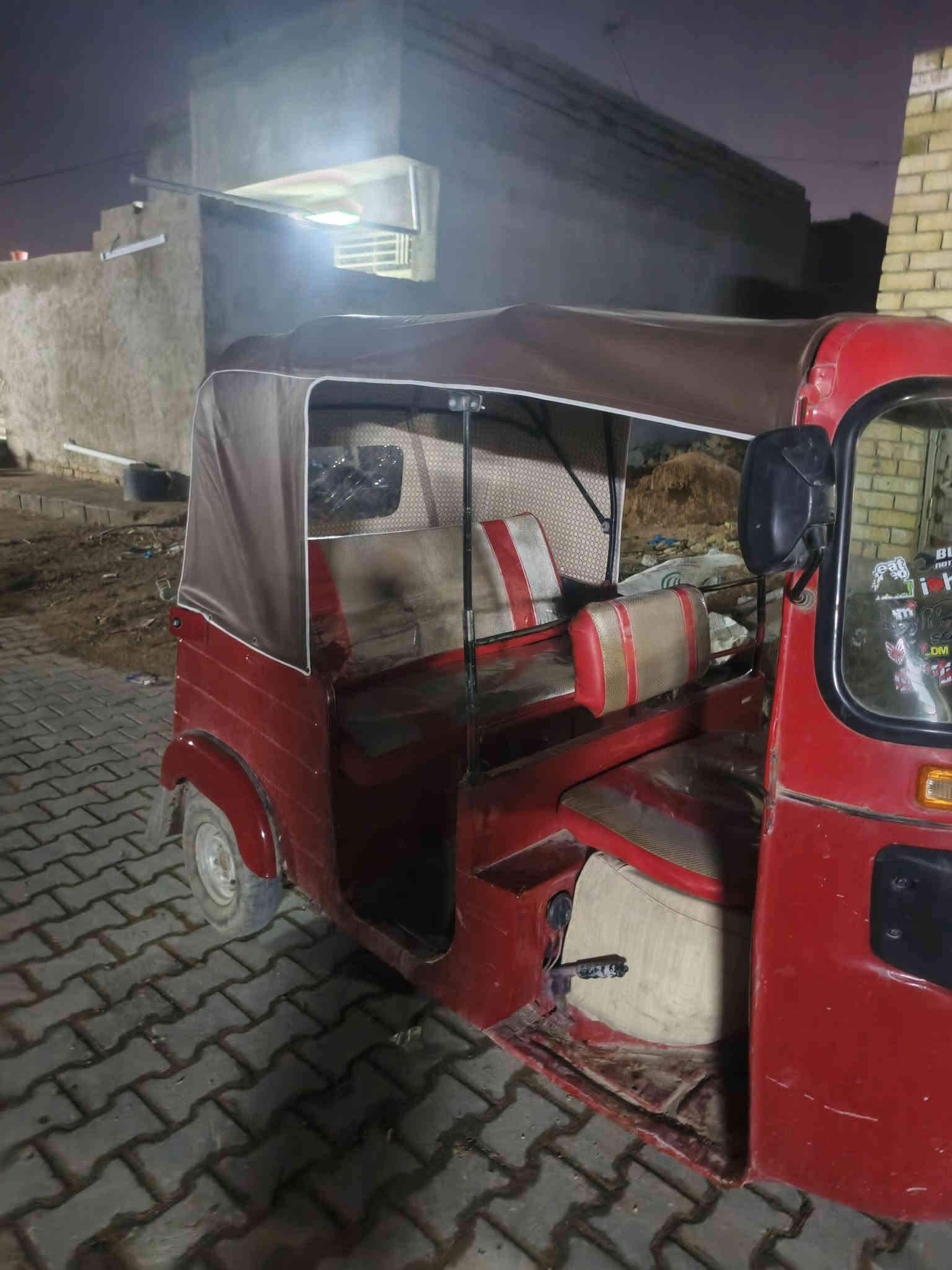 السلام عليكم تيك توك موديل 18 الشهر الثالث تكتكين من الله كله نقص ما بيها قبل للشارع مكان مدينه الصدر الحميديه أوراقه كامله تكتك كهرباياته كله شغاله تكتك ترايه أي خبل بس شويه يرادله سحبه تسحب الوجه شويه تكتك ترايه بجيس سعر ٢٧٠٠او بيه مجال حك جيه ***********
