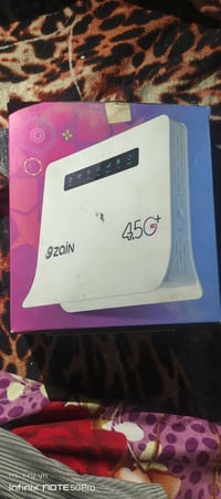 للبيع زين فاي جديد مستعمل قليل ويا يوبيس حله ورديه  07707167660